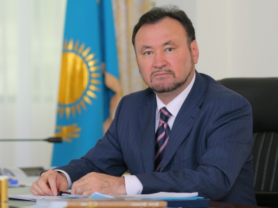 سناتور قزاق: در ایروان به دنبال نئونازی ها بگردید