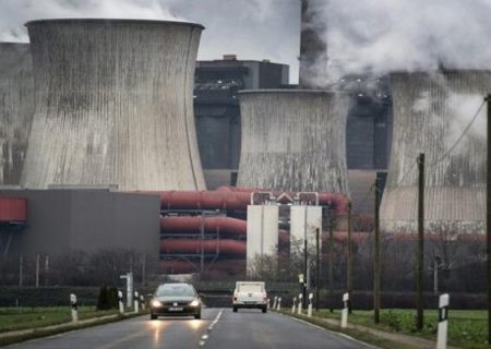 انگلیس تا سال ۲۰۵۰ هفت نیروگاه هسته ای می سازد