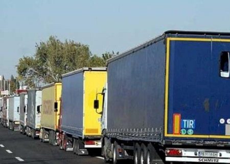 کامیون های با پلاک ارمنستان هفته هاست که اجازه خروج از تفلیس را ندارند، آیا تقصیر قره باغ است؟