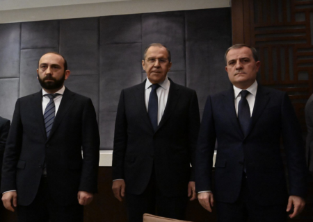 وزیران امور خارجه جمهوری آذربایجان، روسیه و ارمنستان دیدار کردند