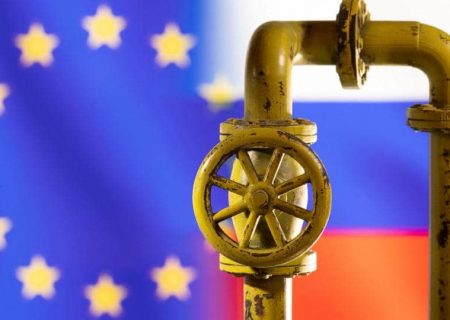 اتحادیه اروپا در تلاش برای متحد شدن در پشت تحریم های بیشتر نفت روسیه است