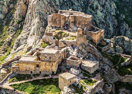 اختصاص اعتبار ویژه برای تکمیل طرح نیرورسانی به قلعه تاریخی بابک