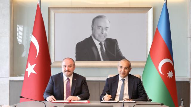 ترکیه تجربه کارخانه نمونه خود را با آذربایجان به اشتراک می گذارد
