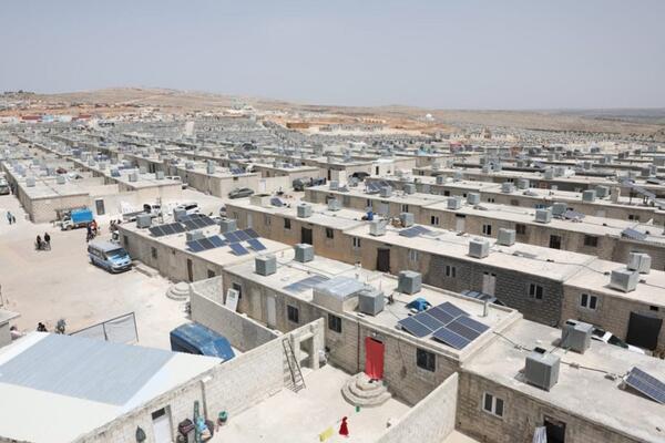 آنکارا ۲۴۰۰۰۰ خانه برای بازگشت سوری ها می سازد