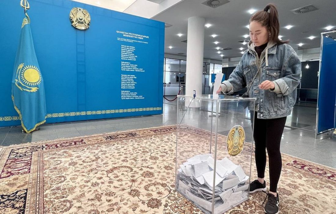 تغییرات قانون اساسی در قزاقستان رای آورد
