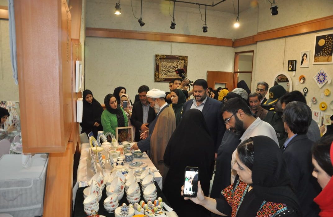 افتتاح نمایشگاه صنایع‌دستی در شهرستان ویژه مرند