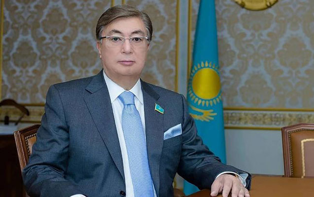 رئیس جمهور قزاقستان از پذیرش نشان روسیه خودداری کرد