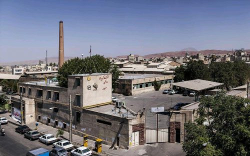 توقف عملیات تخریب برج کارخانه کبریت توکلی تبریز