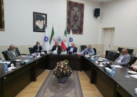 اتاق بازرگانی قرارگاه اقتصادی استان/ کمیته فرش دستبافت آذربایجان در اتاق بازرگانی تبریز ایجاد می‌شود