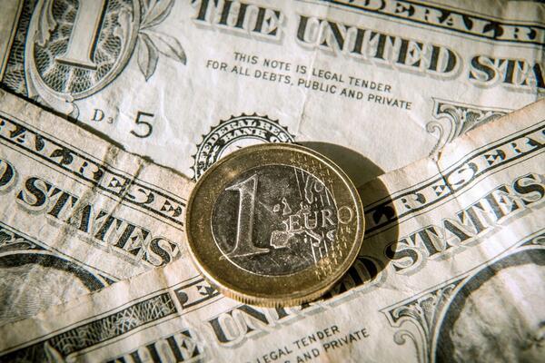 آینده یورو پس از رکود در برابر دلار چگونه خواهد بود؟