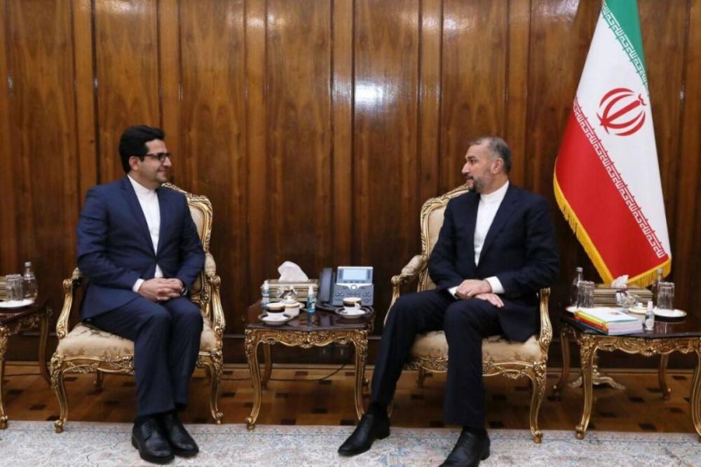 وزیر امور خارجه جمهوری اسلامی ایران به سفیر دستور داد تا روابط با جمهوری آذربایجان را توسعه دهد