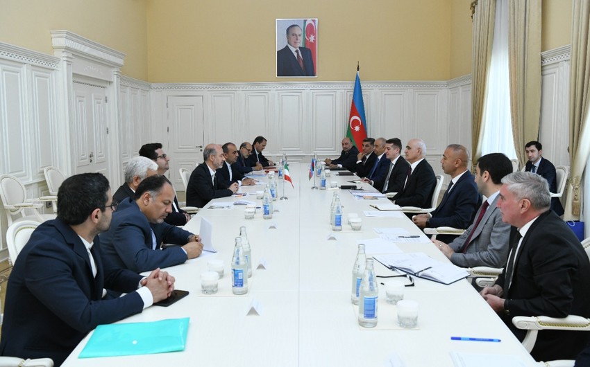 وزیر نیروی جمهوری اسلامی ایران با معاون نخست وزیر جمهوری آذربایجان دیدار کرد