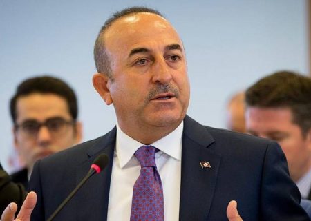 چاووش اوغلو: چرا نشست نمایندگان ویژه در ترکیه و ارمنستان برگزار نمی شود؟