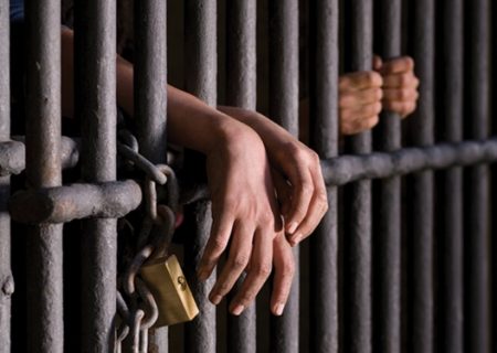 هفت سال حبس و ۷۴ ضربه شلاق، مجازات افراد متخلف بهداشتی در شهرستان تبریز