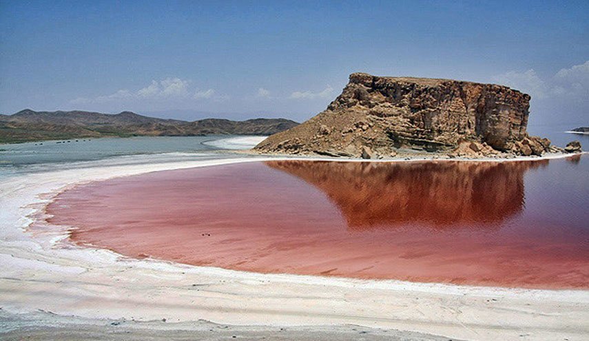 تصاویر زیبای حامد اکبری از وضعیت دریاچه اورمیه در دوم فروردین ماه