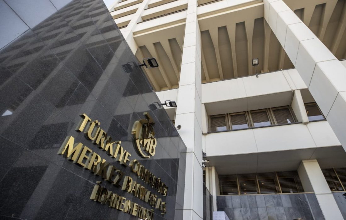 بانک مرکزی ترکیه همچنان نرخ بهره را ۱۴ درصد نگه داشت