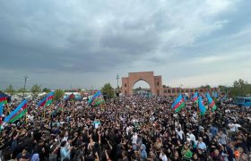 گزارش تصویری مراسم عزاداری روز عاشورا در شهر گنجه آذربایجان
