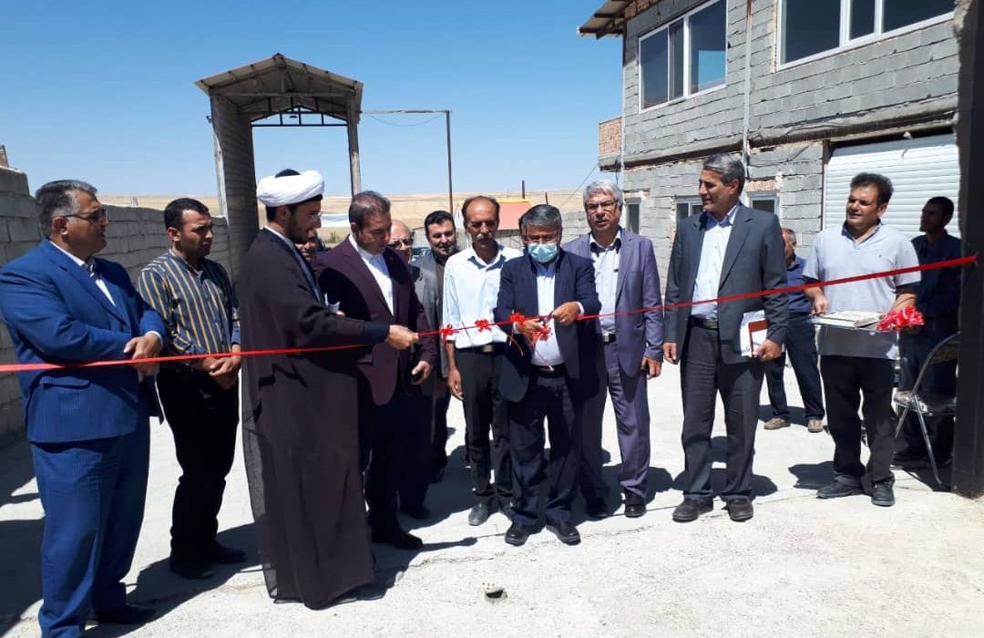 همزمان با هفته دولت طرح توسعه یک واحد مرغداری گوشتی در شهرستان بستان آباد افتتاح گردید