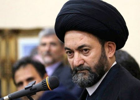 امام جمعه اردبیل: کوتاه آمدن ایران در مذاکرات فعلی حرکتی فوق‌العاده است