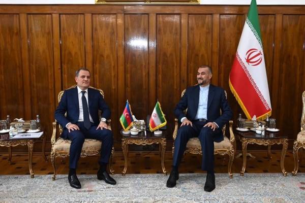 وزرای امور خارجه جمهوری آذربایجان و ایران دیدار کردند