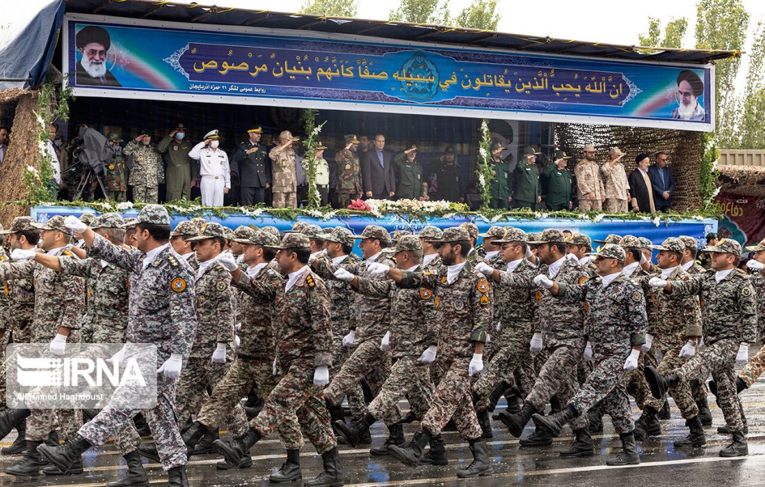 نیروهای مسلح مستقر در تبریز آمادگی خود را به نمایش گذاشتند