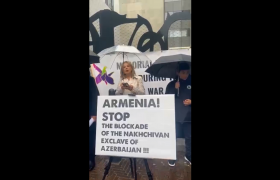 اعتراض مدنی و متفاوت آذربایجانی های مقیم هلند در مقابل سفارت ارمنستان در هلند!