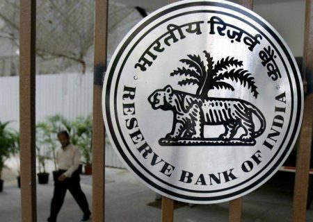 بانک های هندی به دلیل تحریم ها از انجام تراکنش با روسیه اجتناب می کنند