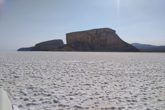 روزگار دریاچه ارومیه در گذر زمان/”ارومیه” به دلیل تغییر اقلیم خشک نشده