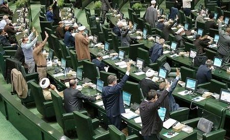 نماینده تبریز در مجلس: جبهه پایداری‌ها نمی‌گذارد رخداد‌های اخیر در مجلس بررسی شود