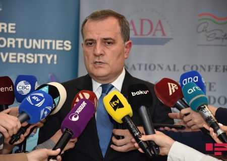 جیحون بایراموف در مورد کریدور لاچین به ارمنستان هشدار داد