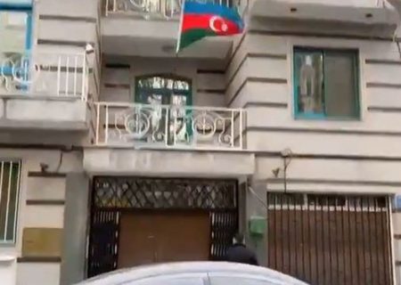حمله مسلحانه به سفارت جمهوری آذربایجان در تهران / یک نفر کشته و دو نفر مجروح شدند / فرد مهاجم دستگیر شد