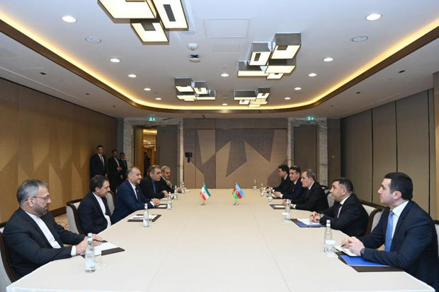 وزیران امور خارجه جمهوری اسلامی ایران و آذربایجان دیدار کردند