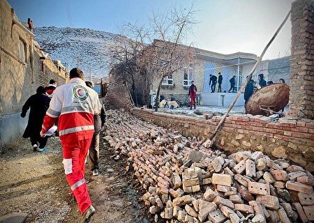 تلاش می شود بازسازی مناطق زلزله زده خوی تا ۶ ماه آینده خاتمه یابد