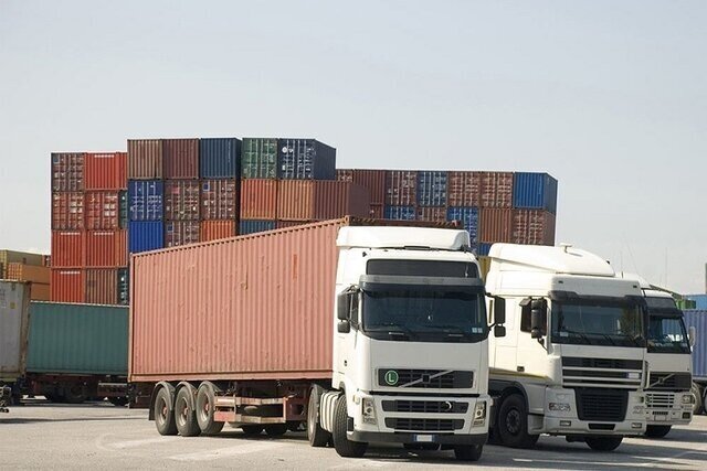 صادرات بیش از ۱۳.۶ میلیون تن کالا از گمرکات آذربایجان غربی
