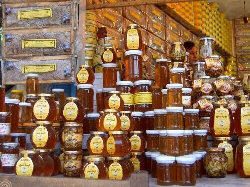 کام شیرین اقتصاد کشاورزی آذربایجان‌شرقی با زنبور عسل