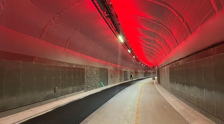 افتتاح طولانی‌ترین تونل دوچرخه سواری جهان