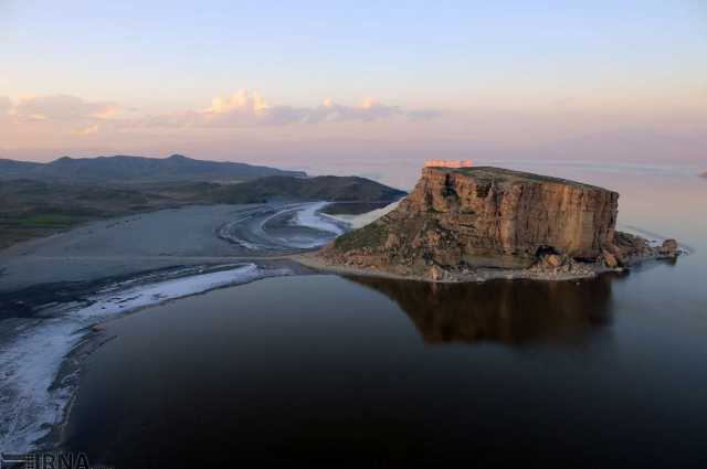 وسعت دریاچه ارومیه ۹۰ کیلومتر افزایش یافت