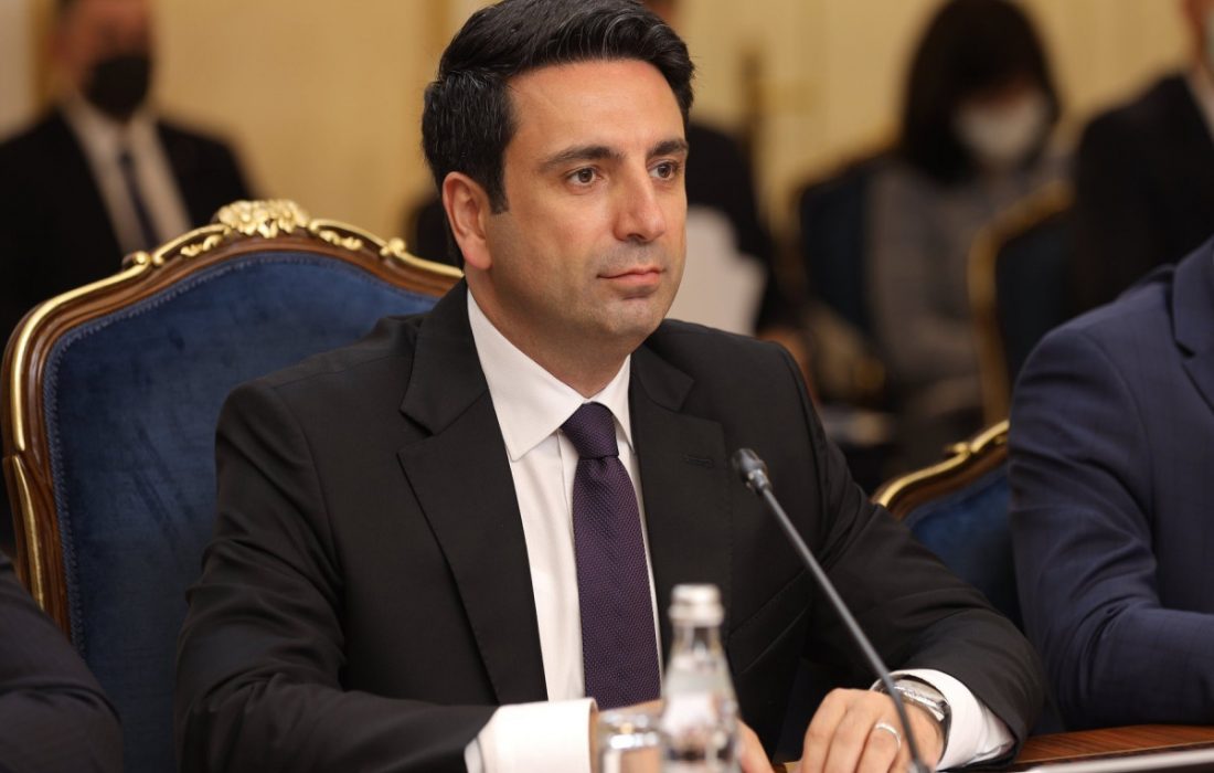 رئیس پارلمان ارمنستان به درخواست لوون تر پتروسیان واکنش نشان داد