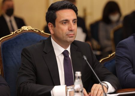 رئیس پارلمان ارمنستان به درخواست لوون تر پتروسیان واکنش نشان داد