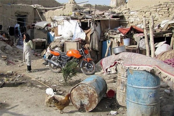 شناسایی ۸ سکونت گاه غیررسمی با جمعیتی بیش از ۴۰۰ هزار نفر در آذربایجان غربی