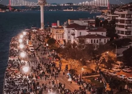 بزرگ ترین افطاری سال: میز ۵۰ هزار نفری اردوغان و همسرش در استانبول