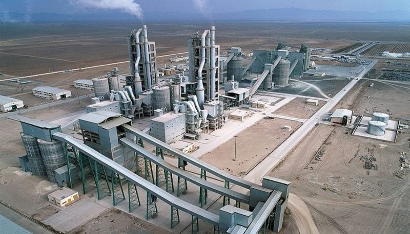 صنعت سیمان در خطر نابودی/ نفوذ دولت تولید را از بین می‌برد؟
