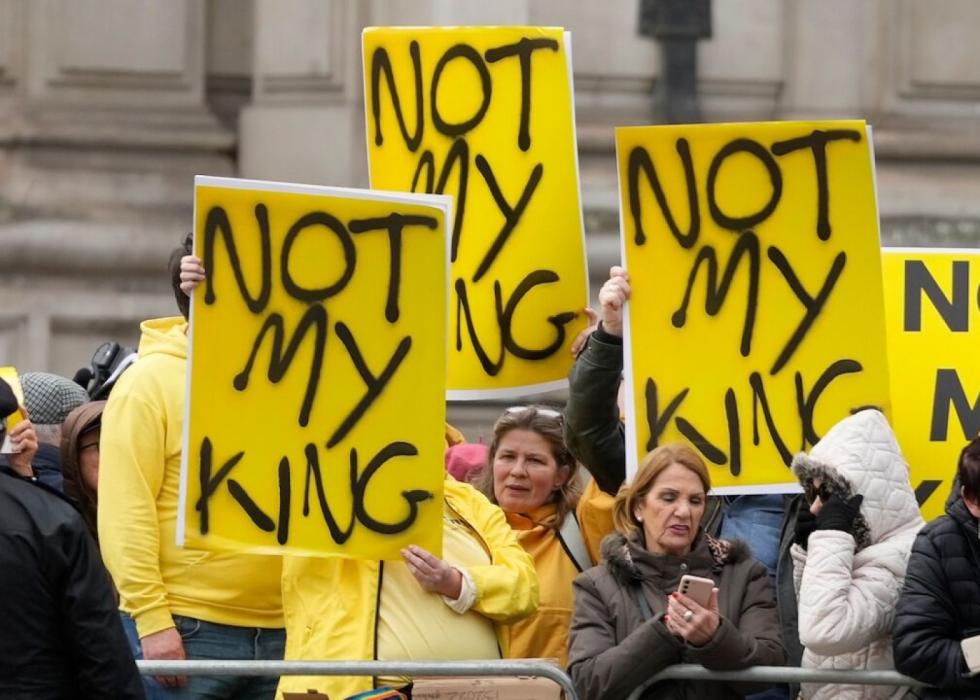 تجمع اعتراضی علیه پادشاه جدید در بریتانیا برگزار شد