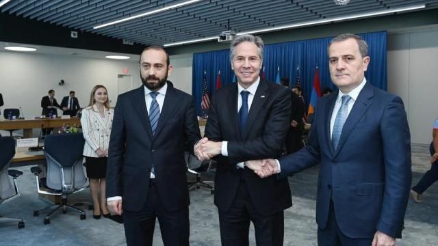 وزرای خارجه آذربایجان و ارمنستان در آمریکا دیدار کردند