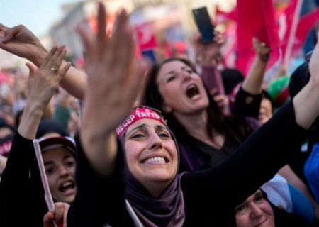 ۱۰ عکس برگزیده از رقابت های انتخاباتی ترکیه
