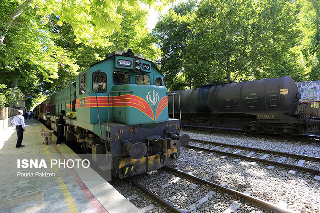 راه آهن آذربایجان غربی ظرفیت جابجایی سالانه ۱۰ میلیون تن بار را دارد