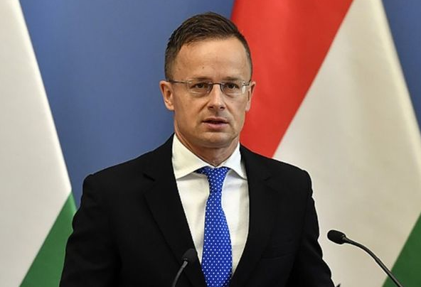 وزیر امور خارجه مجارستان: امیدواریم گاز آذربایجان به زودی به کشورمان برسد