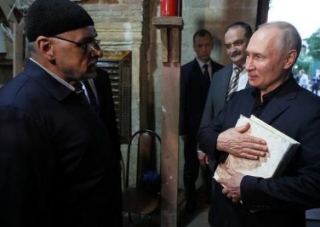 پوتین: بی احترامی به قرآن در روسیه جرم است
