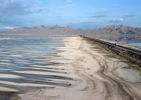 احتمال تبدیل دریاچه ارومیه به «باتلاق» در پایان تابستان
