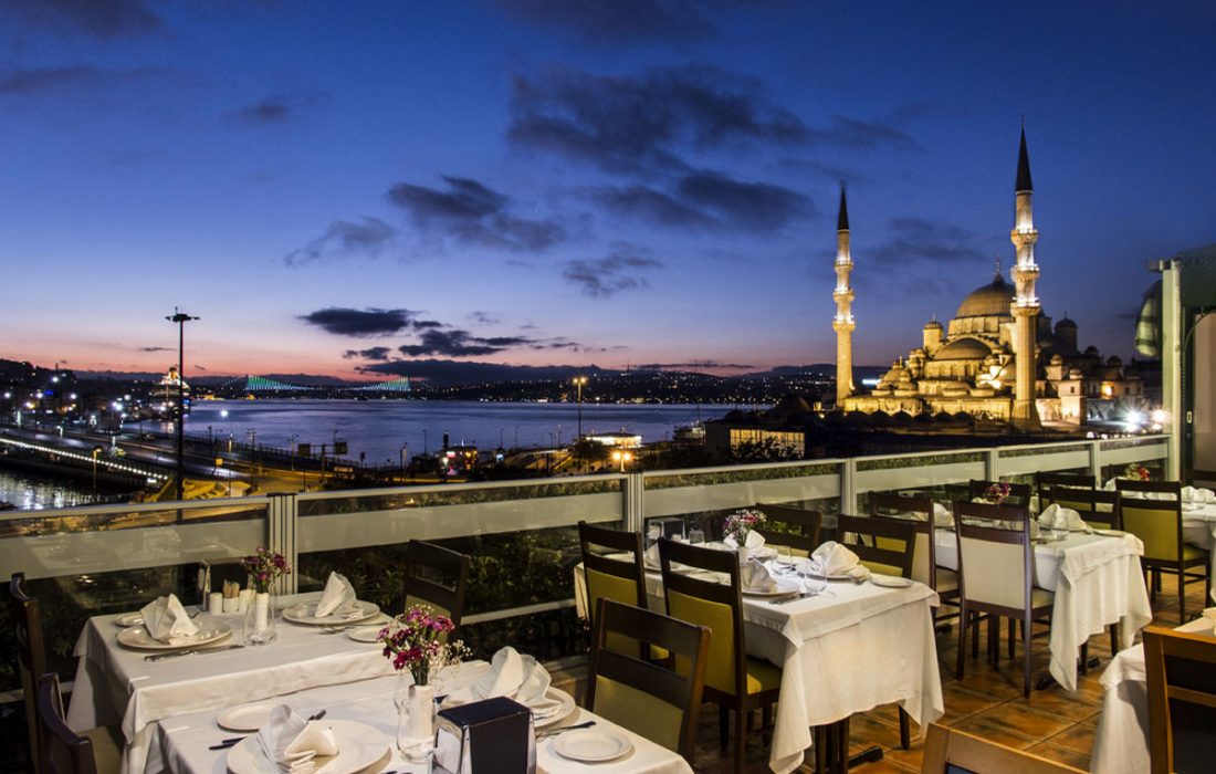 چند توصیه برای کاهش هزینه‌ها در سفر به استانبول + لیست قیمت تورهای استانبول